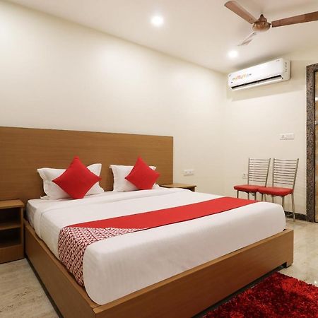 Oyo 61050 S S K Continental Hotel Juhi Bari Exterior foto